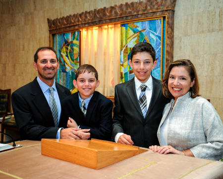 Sarasota Barmitzvah photographer Lori Sax